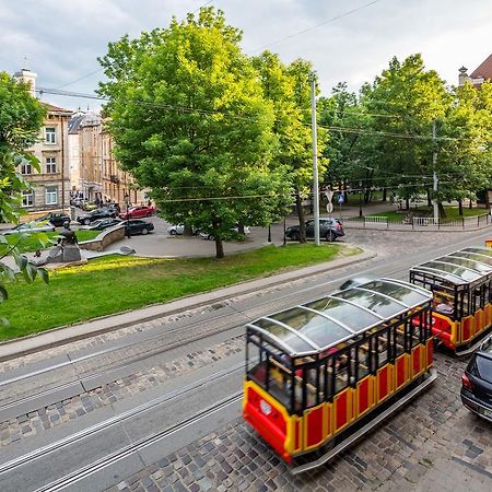 Crystal Apartments Lviv Eksteriør bilde